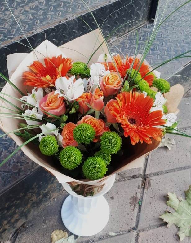 Букет цветов из: Герберы, Хризантемы, Альстромерии и Розы в Просянке