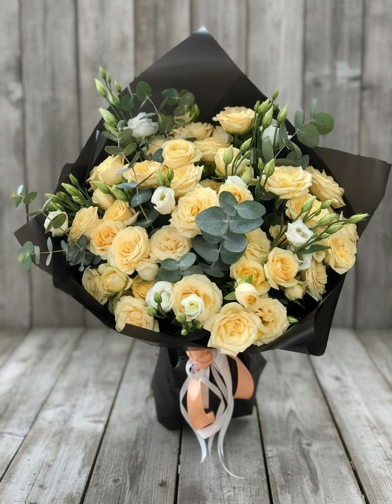 Букет цветов из: Розы и Лизиантусы в Просянке