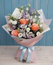 Букет цветов из:  Лизиантусы, Розы, Альстромерии и Гипсофила в Просянке