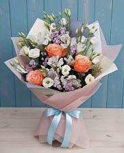 Букет цветов из:  Лизиантусы, Розы, Альстромерии и Гипсофила в Просянке