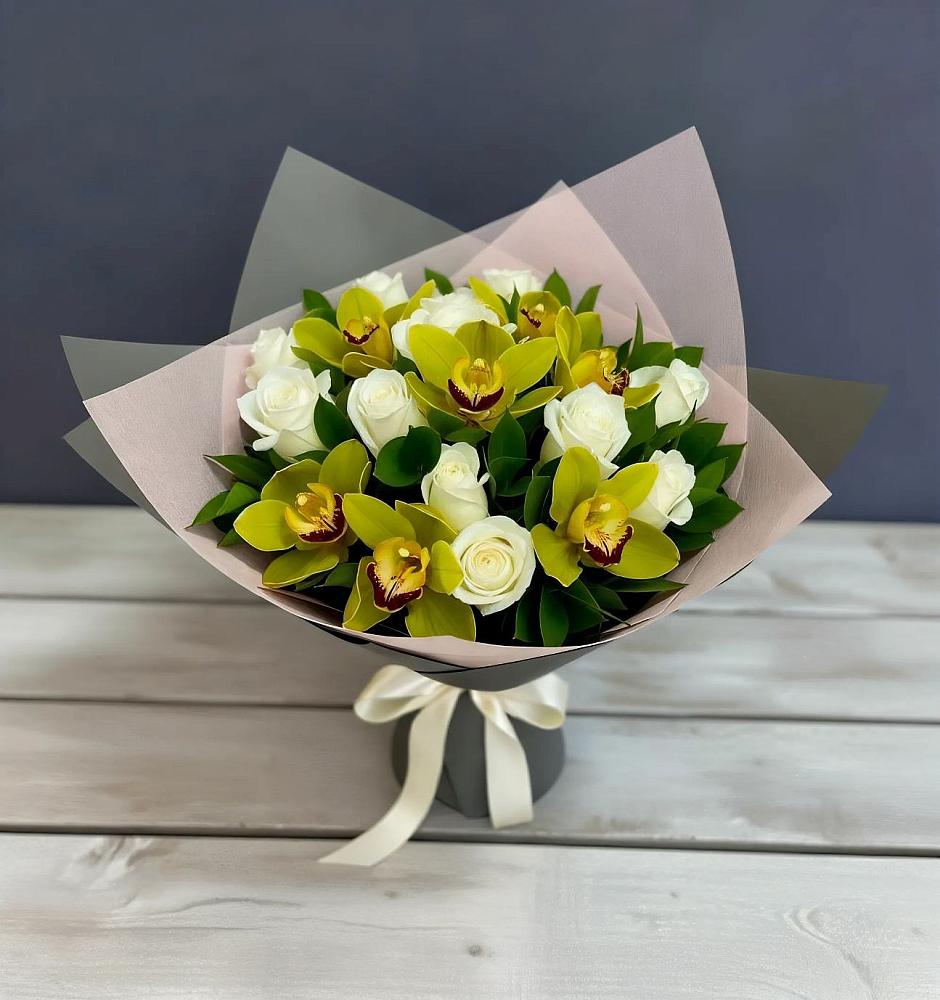 Букет цветов из: Орхидеи и Розы в Просянке